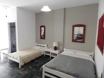 Kasteli Hotel 2*
